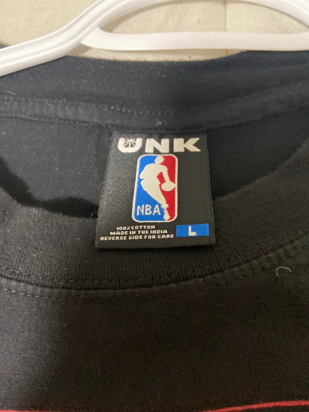 UNK NBA Chicago Bulls Long Sleeve - Size L image indicator(2)