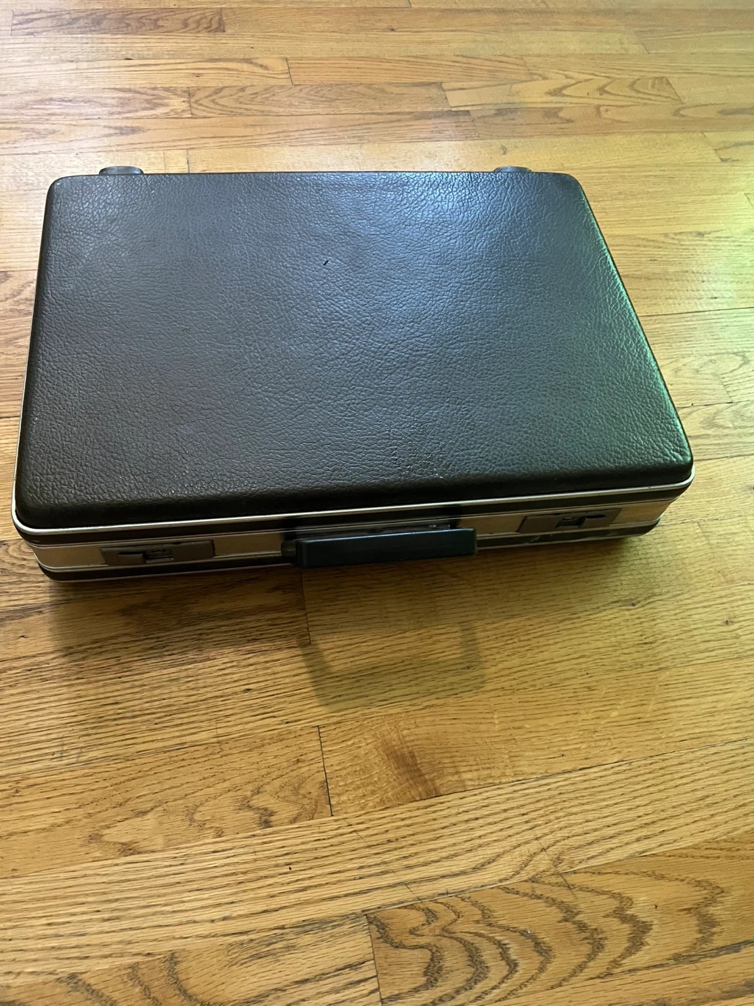 Two Vintages Globetrotter Briefcases - photo 2