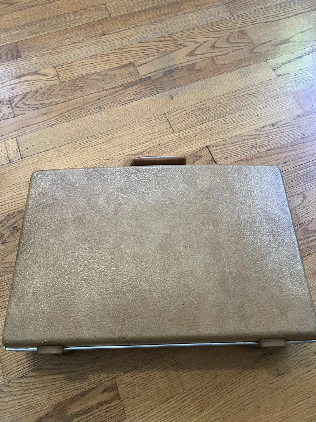 Two Vintages Globetrotter Briefcases - photo 5