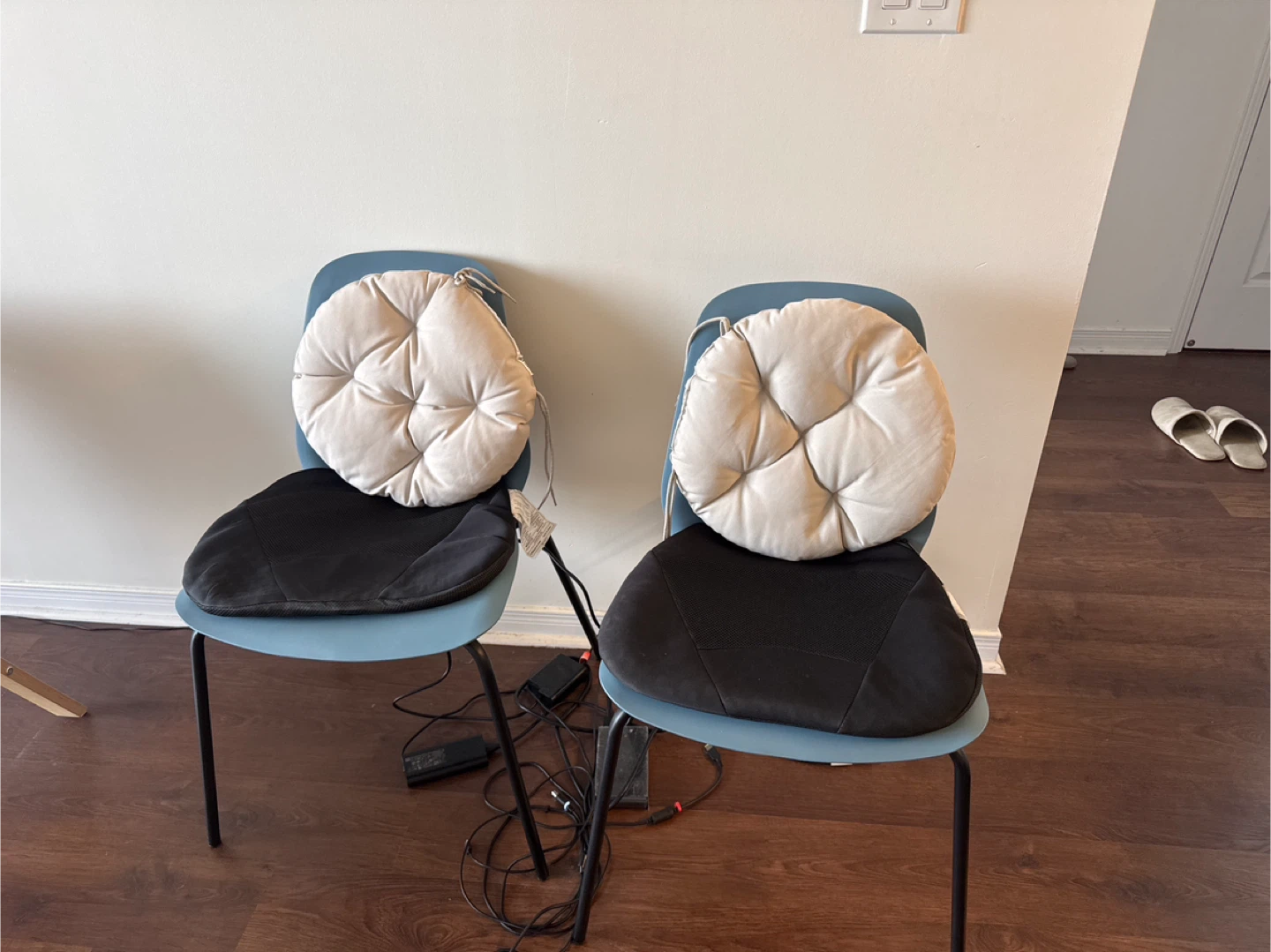 Chair with Cushions (Set of 2)