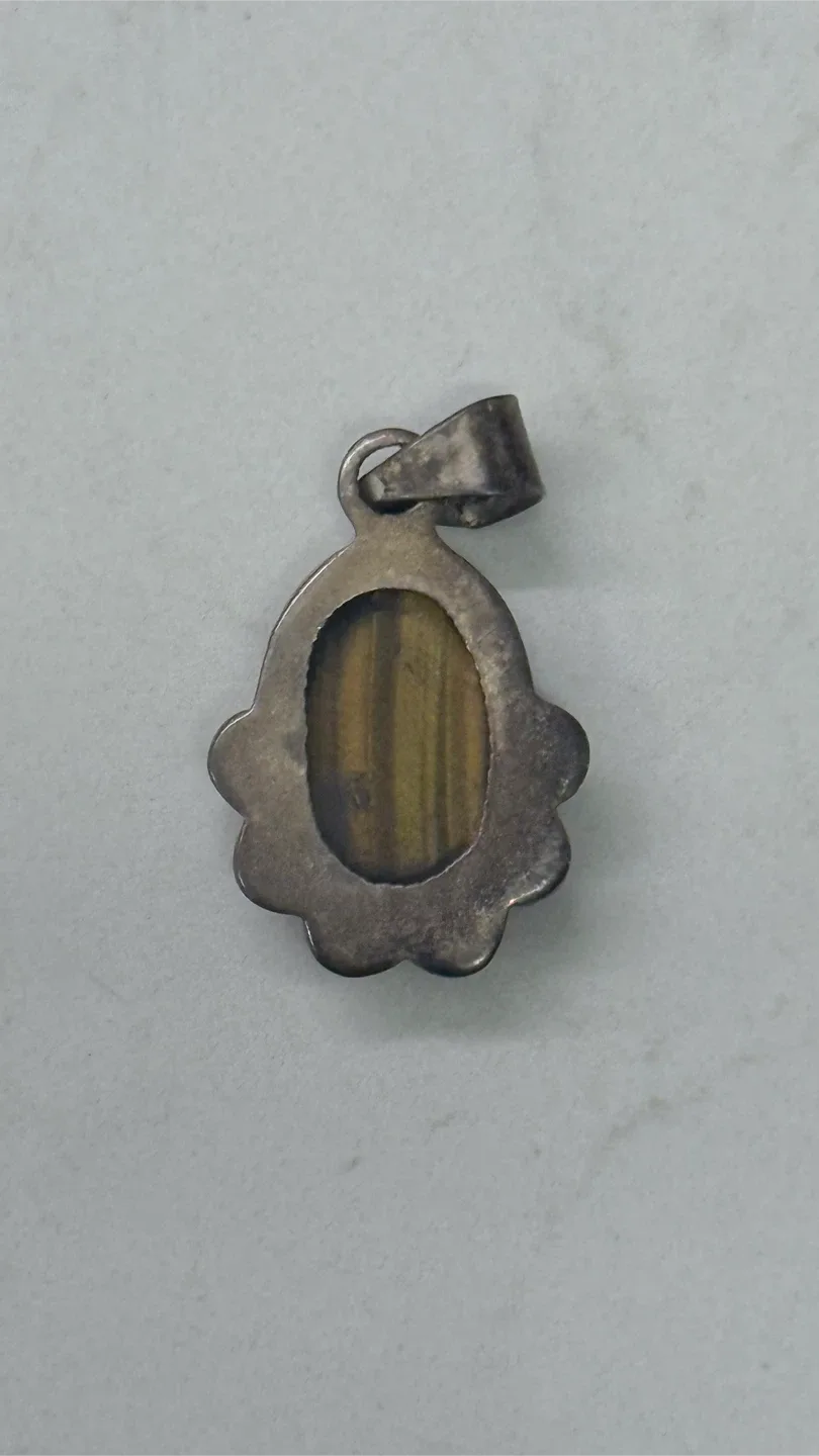 Vintage Tiger's Eye Pendant image indicator(3)