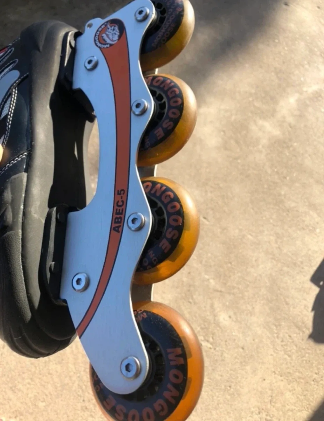 New Mongoose inline skates. Men’s Size 8 image indicator(6)