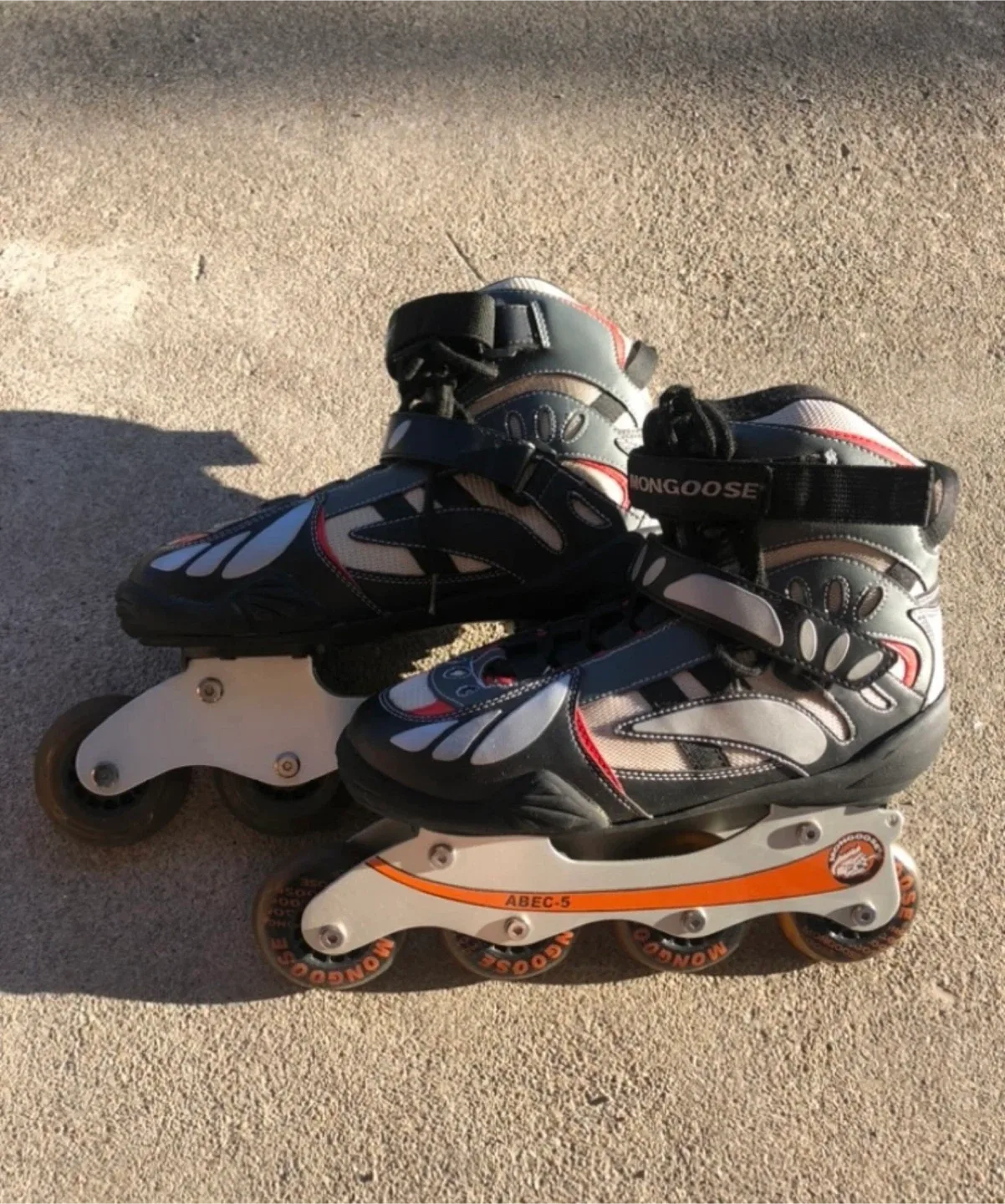 New Mongoose inline skates. Men’s Size 8 image indicator(2)