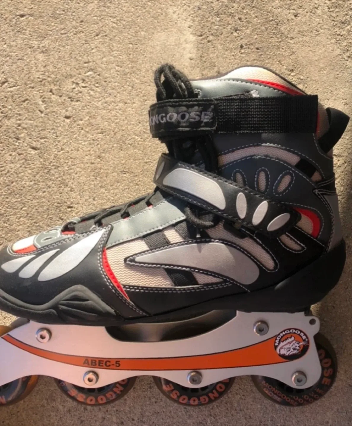 New Mongoose inline skates. Men’s Size 8 image indicator(5)