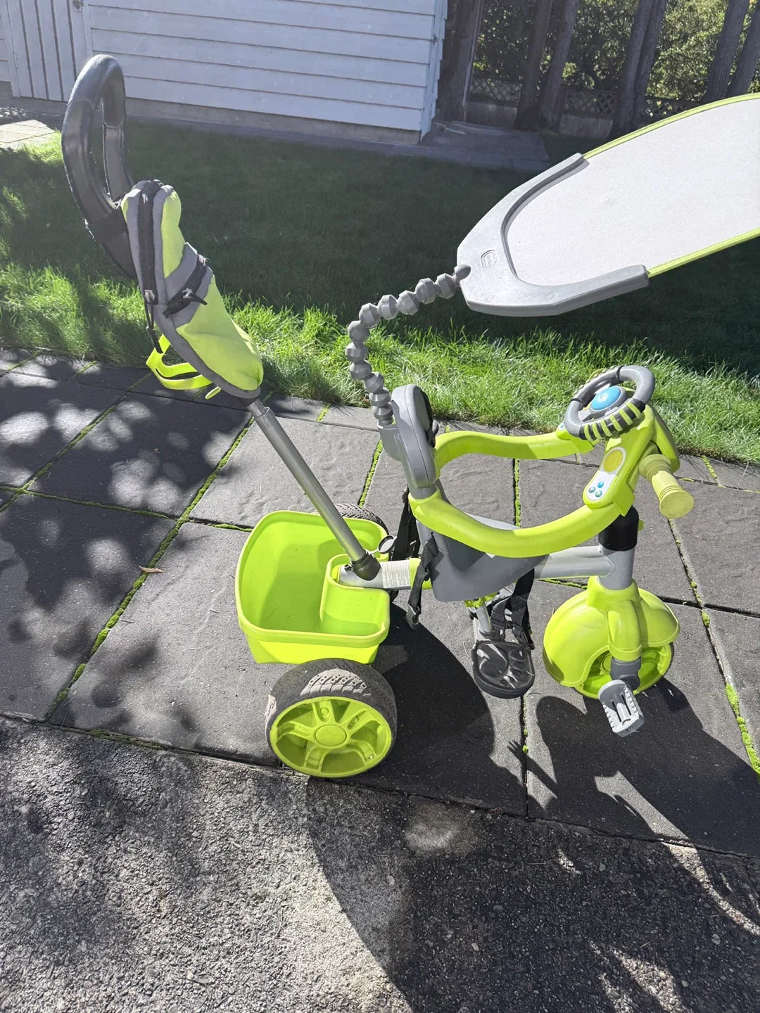 Little Tikes 4-in-1 Trike - Green image indicator(3)
