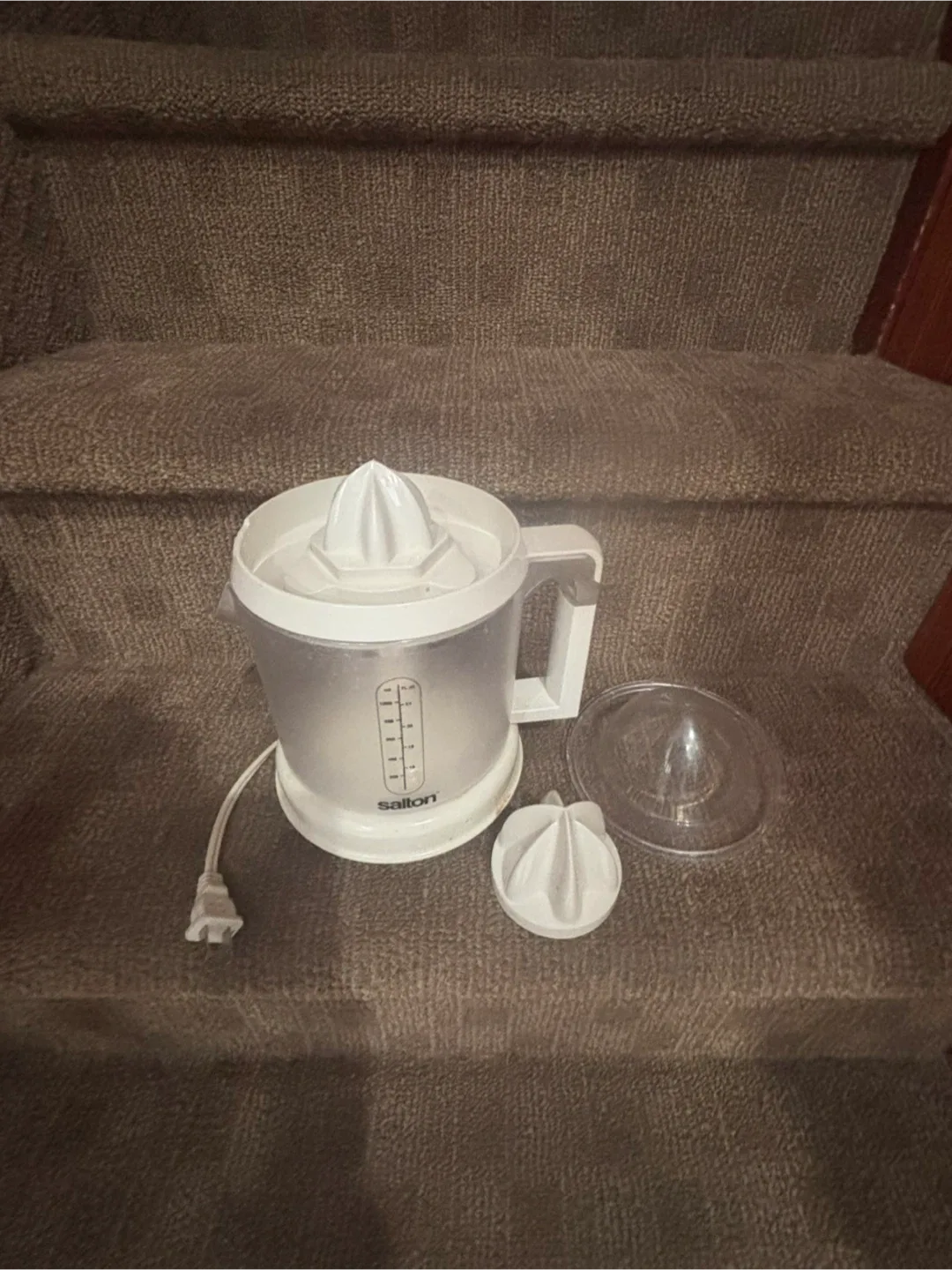 Salton Citrus Juicer image indicator(2)