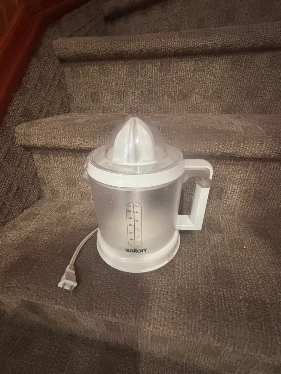 Salton Citrus Juicer
