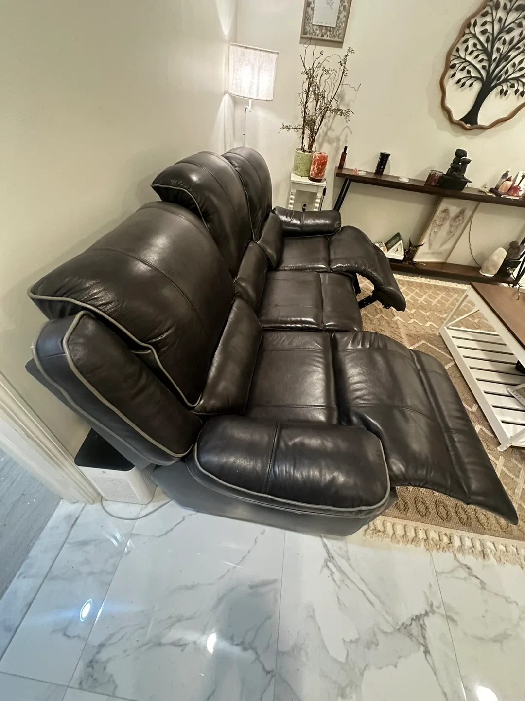 Leather Reclining Sofa image indicator(2)