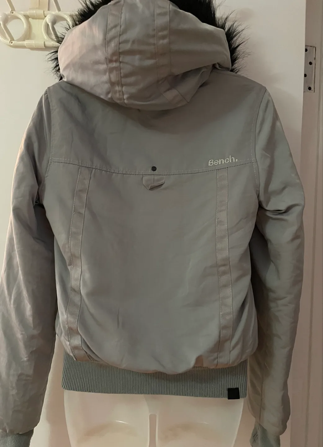 Bench. Light Grey Fall-Winter Jacket image indicator(3)