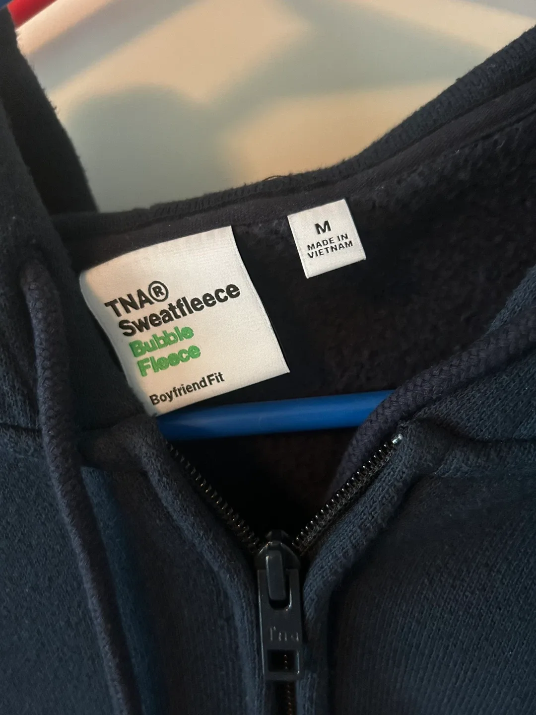 Aritzia TNA Sweatfleece Bubble Fleece Zip Hoodie - M image indicator(2)