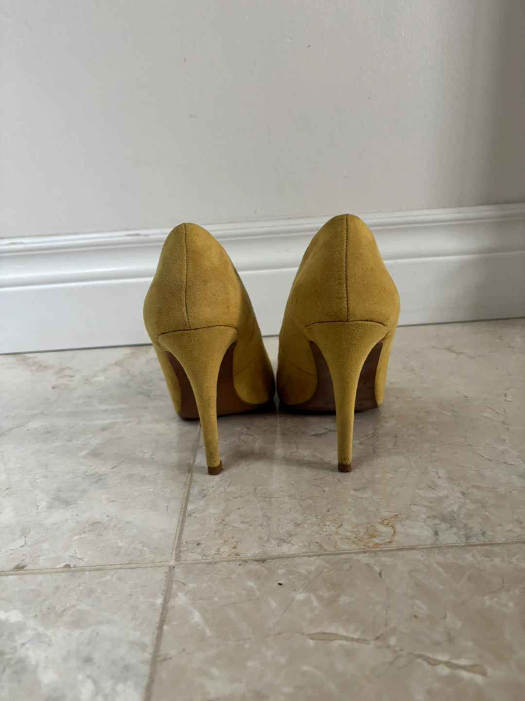 Zara Yellow Stiletto Heels - photo 4