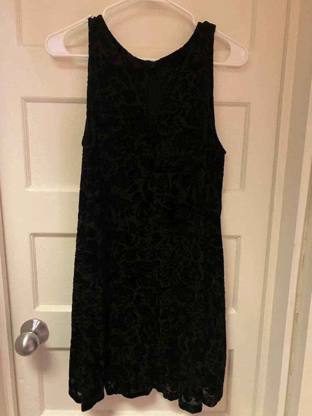 Black Floral Velvet Dress - Size M image indicator(2)