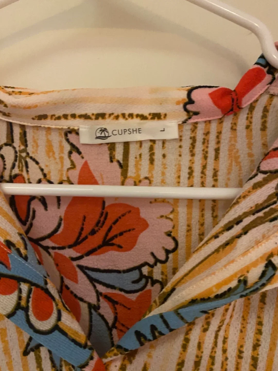 Cupshe Floral Print Blouse - Size L image indicator(2)