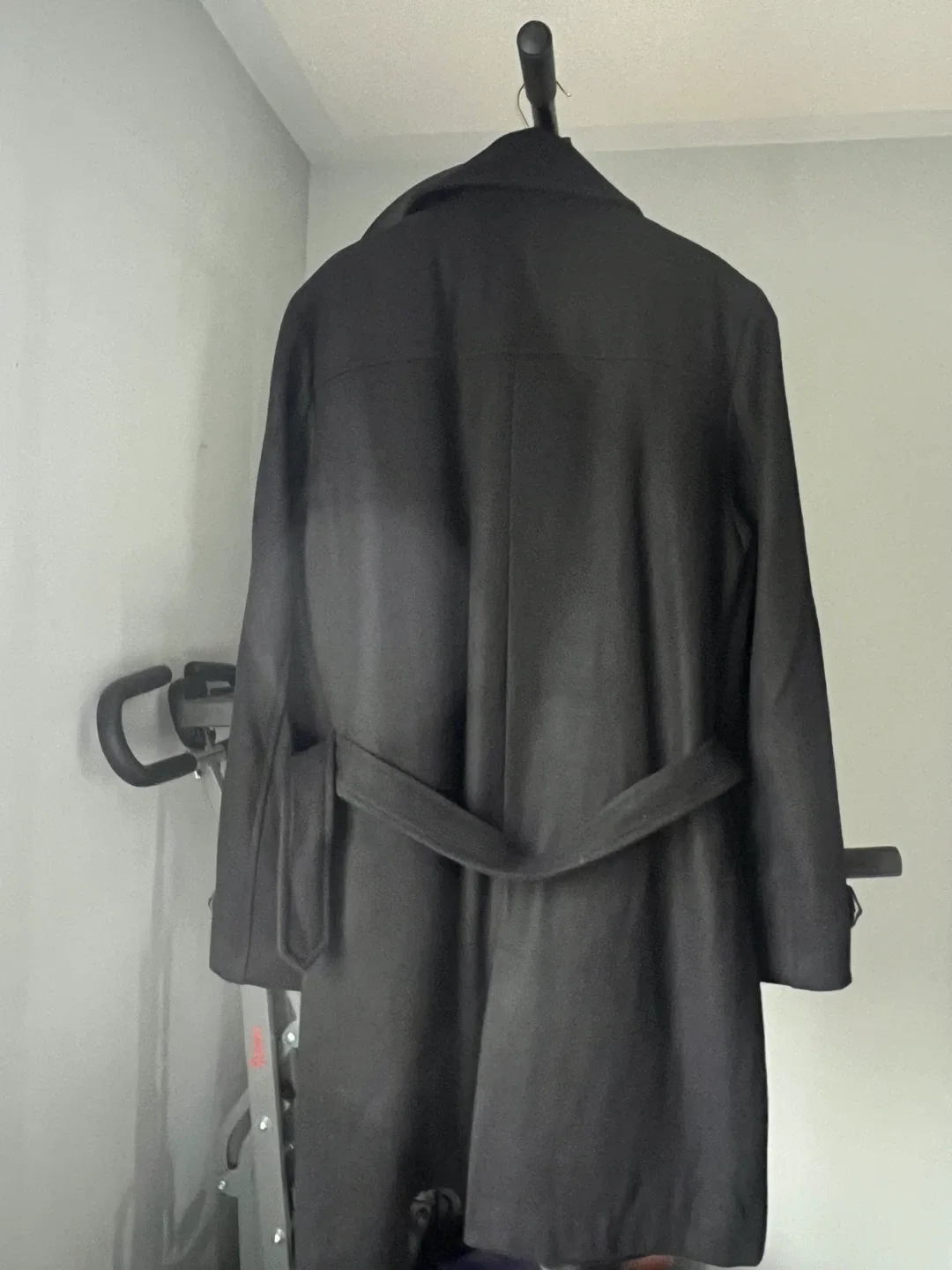 BNWT Men’s Le Chateau Wool Blend Black Coat image indicator(4)