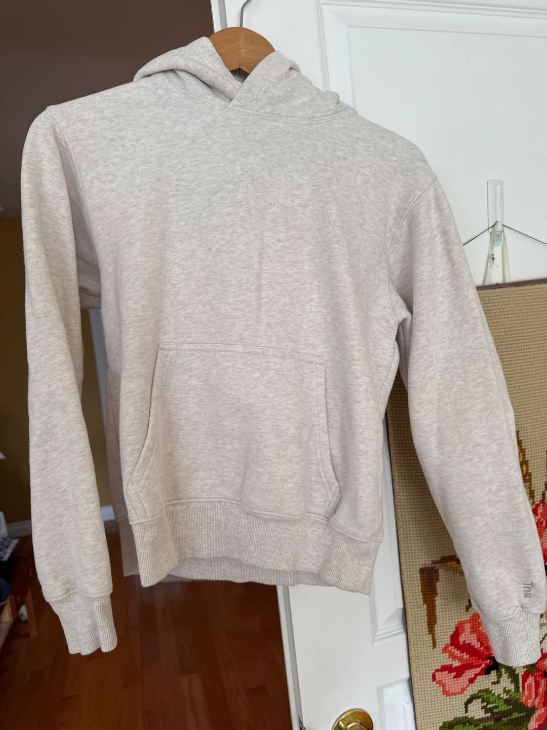TNA Cream/white Hoodie like new