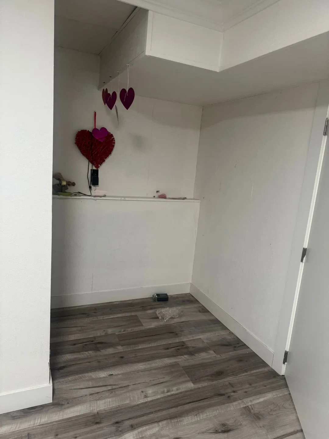 Basement for rent image indicator(4)