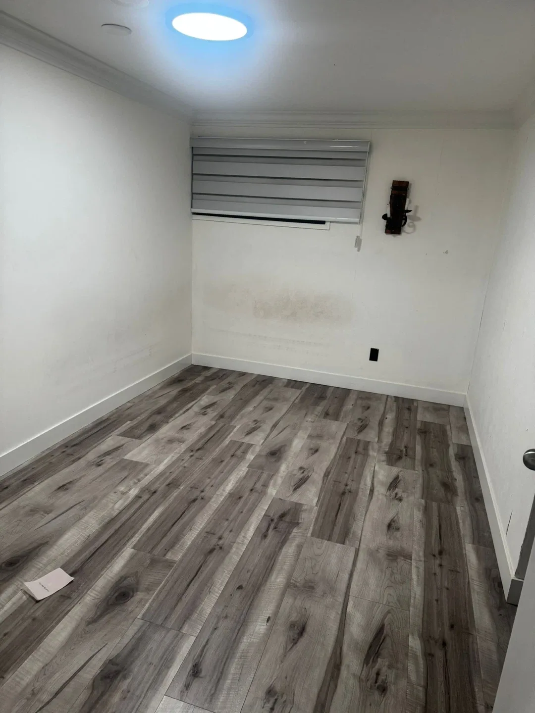 Basement for rent image indicator(5)