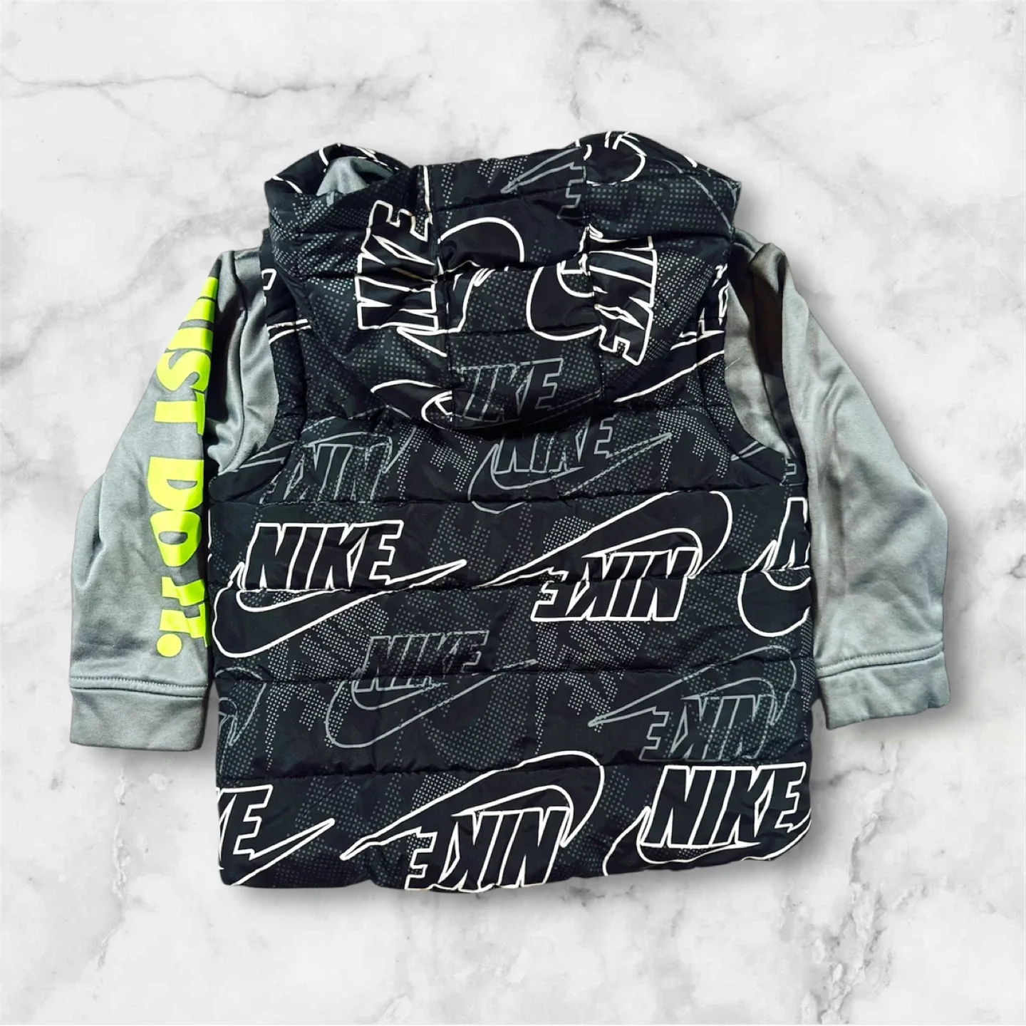 Nike Puffer Jacket 3T image indicator(2)