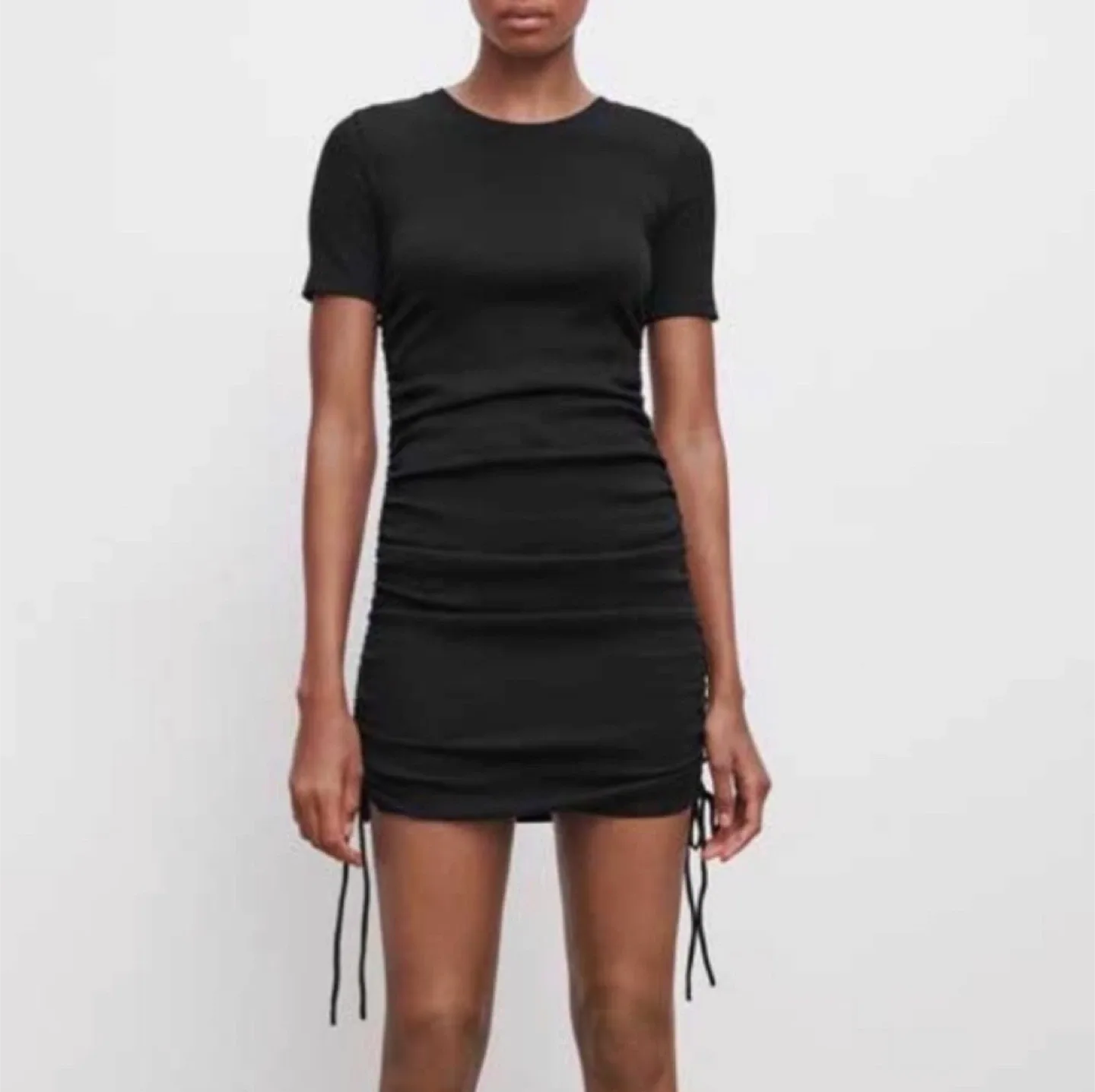 Zara Black Ruched Mini Dress - Size L image indicator(2)