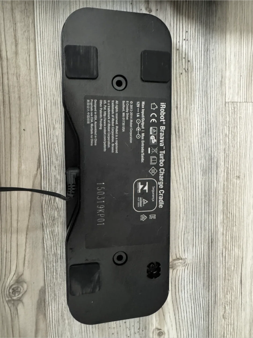 iRobot Braava Jet 240 Mopping Robot image indicator(3)