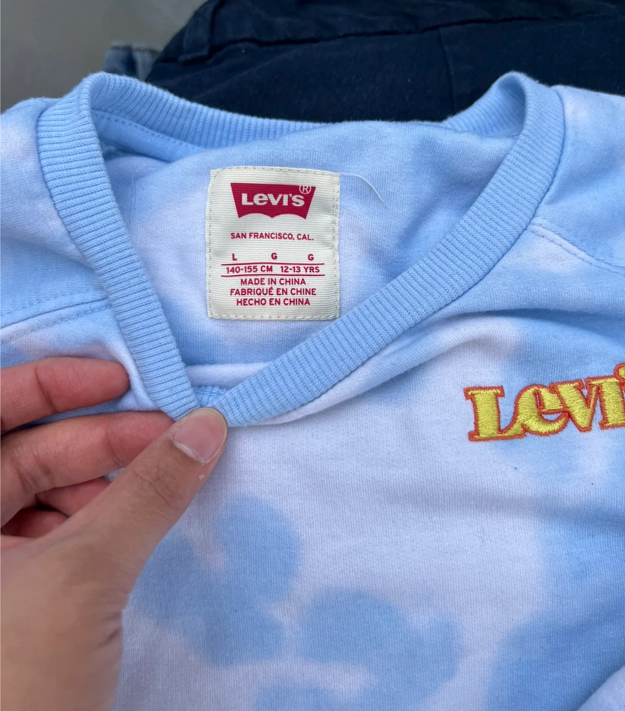 Levi's Tie Dye Sweatshirt - Size L (140-155cm) image indicator(2)