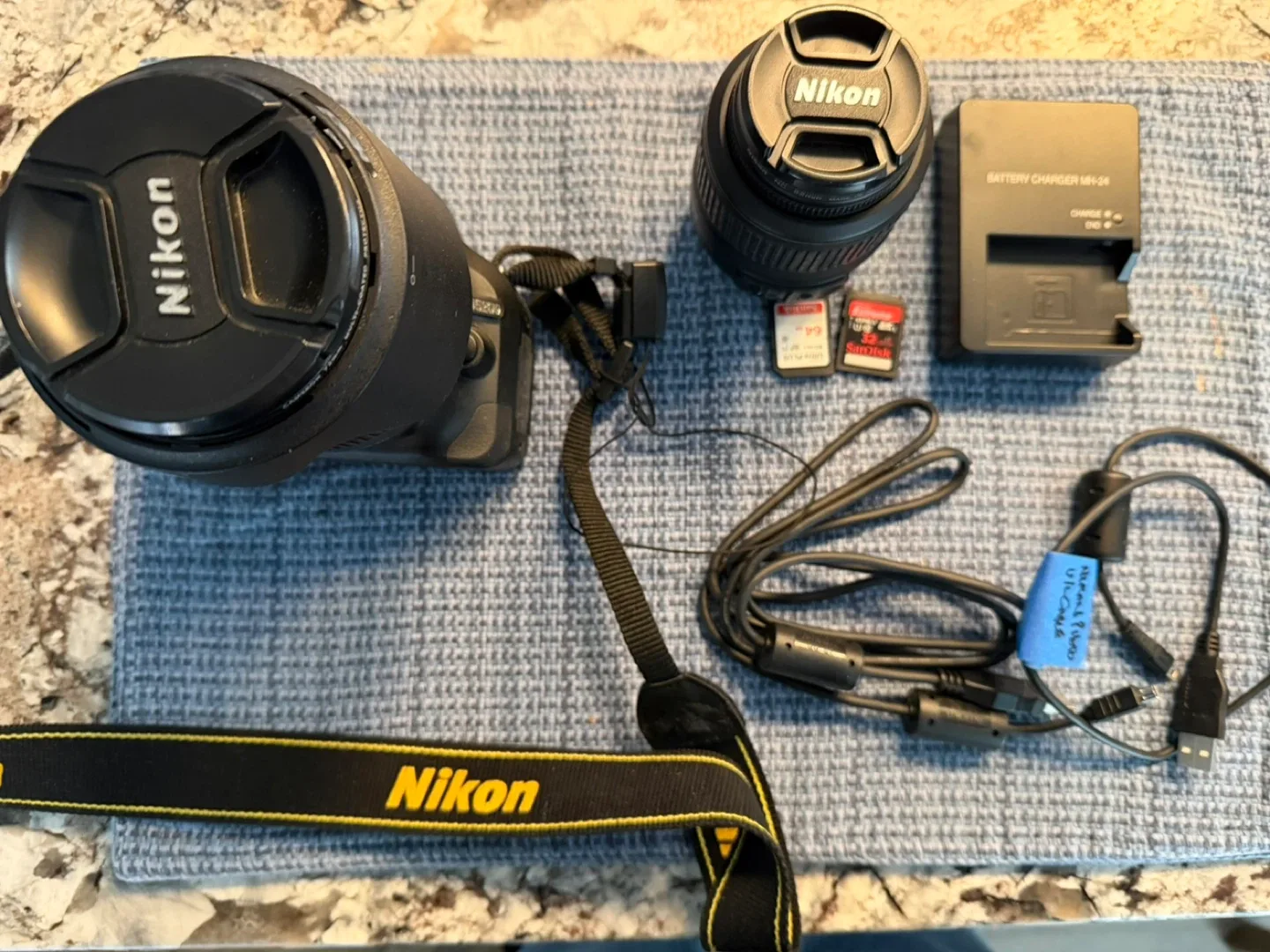 Nikon D5200 DSLR Camera with 18-200mm & 18-55mm Lenses image indicator(6)