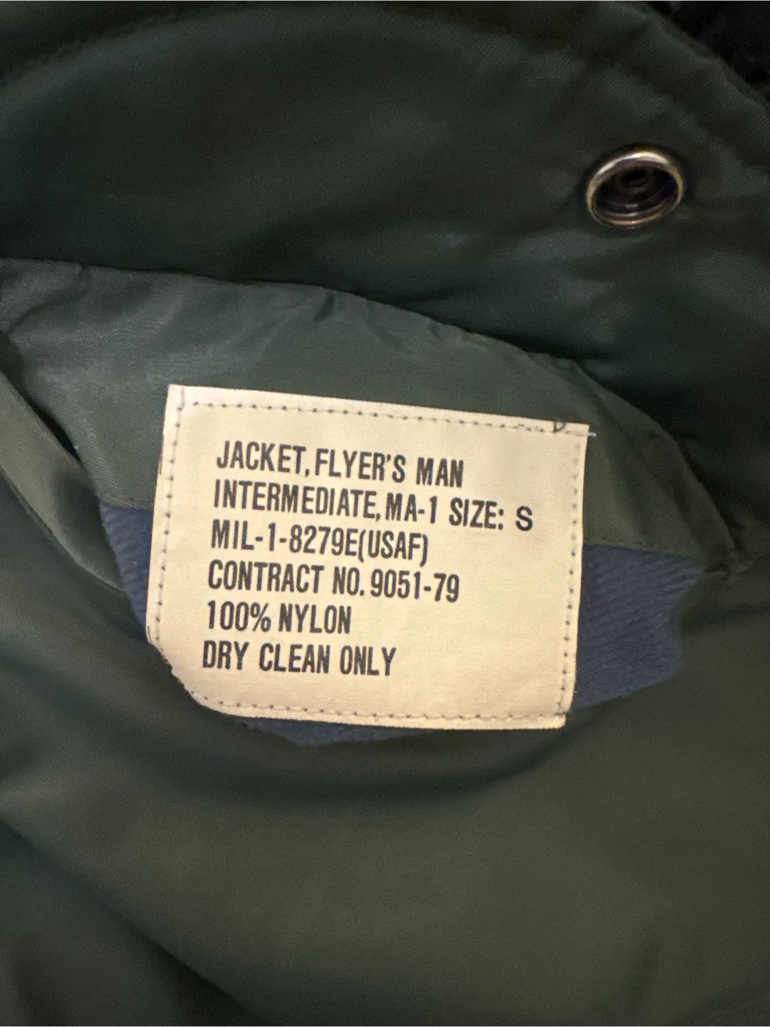 Green bomber jacket - Size Small image indicator(3)