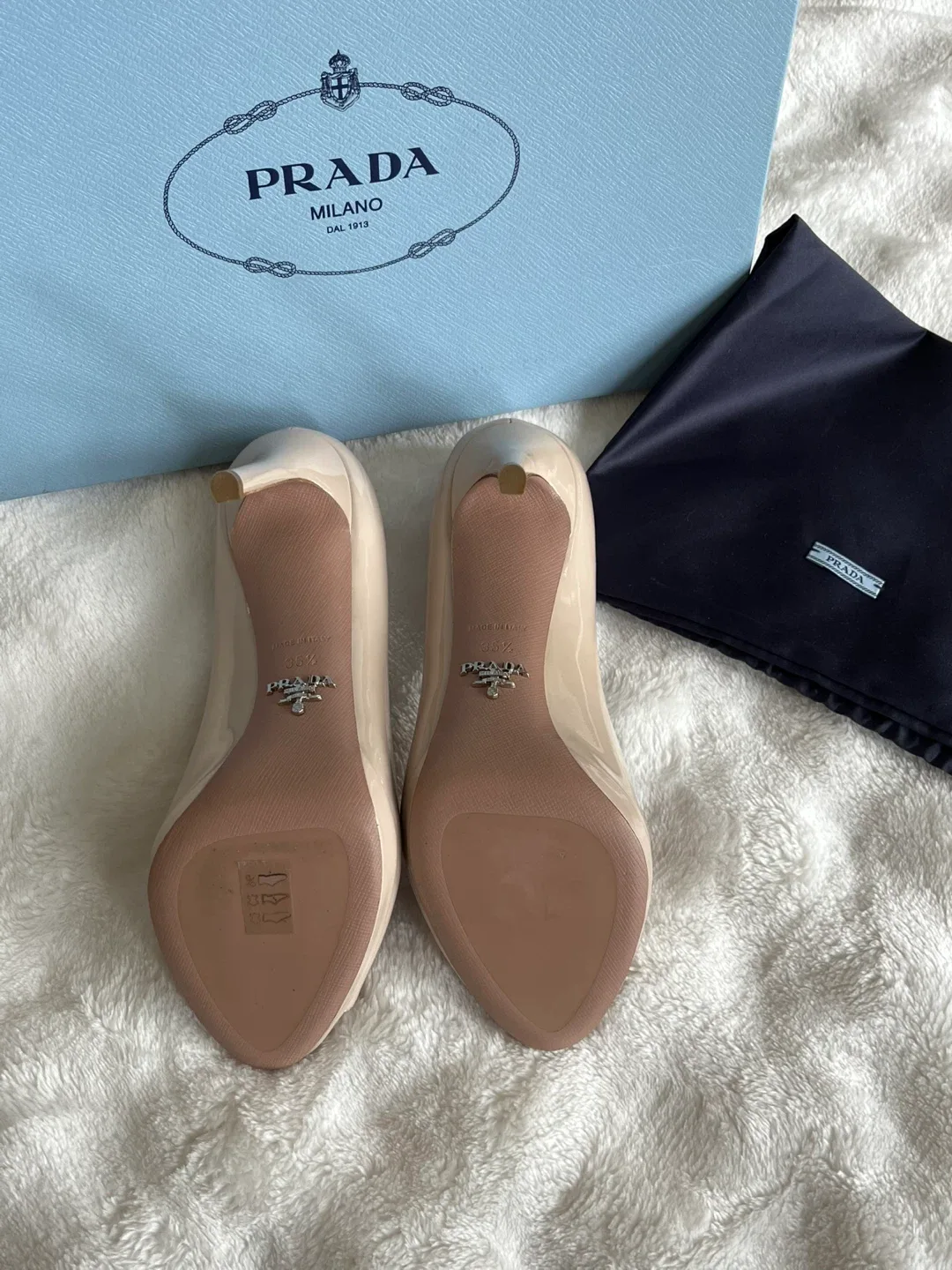 Prada heels image indicator(5)