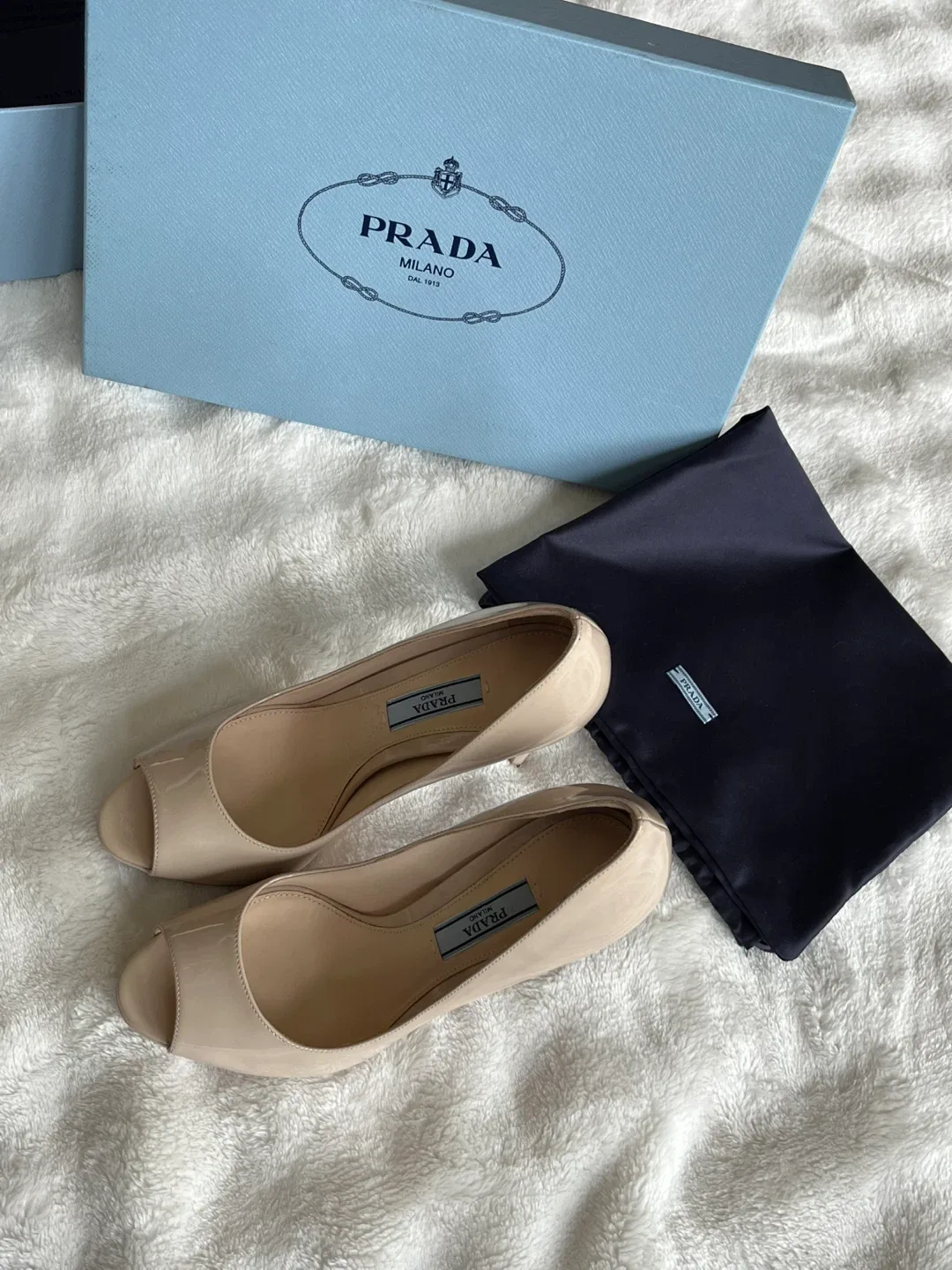 Prada heels image indicator(3)