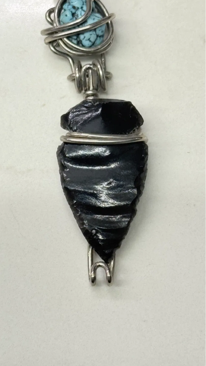 Handmade Turquoise & Obsidian Pendant image indicator(4)
