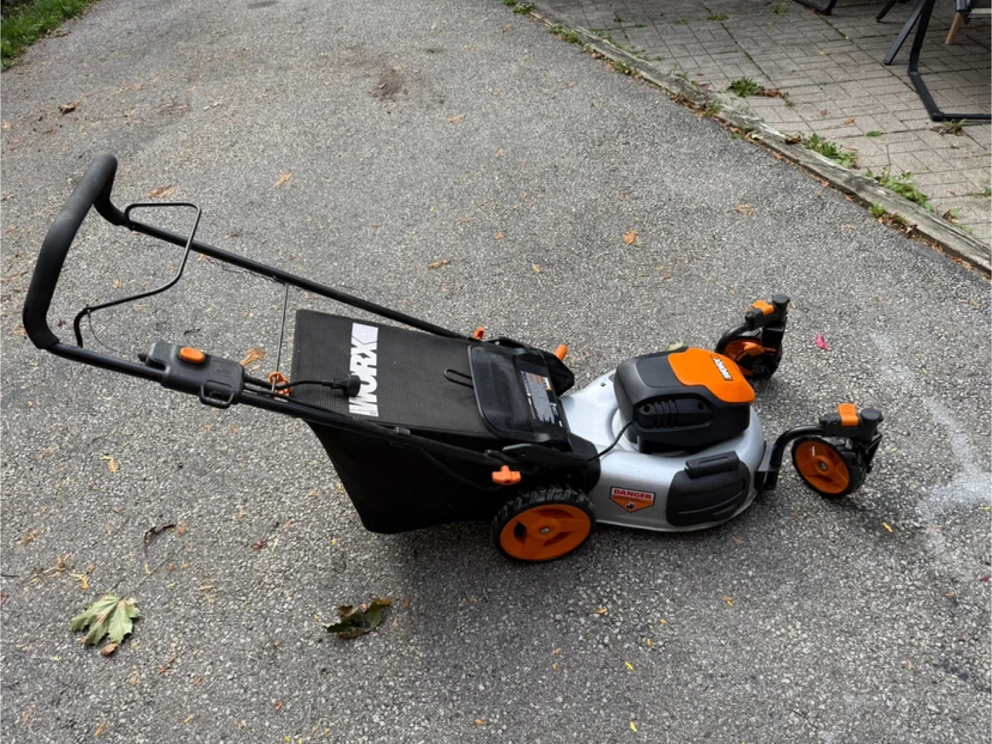 WORX 19" 13 Amp Electric Lawn Mower thumbnail