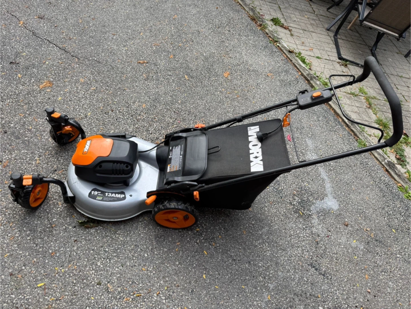 WORX 19" 13 Amp Electric Lawn Mower - photo 2