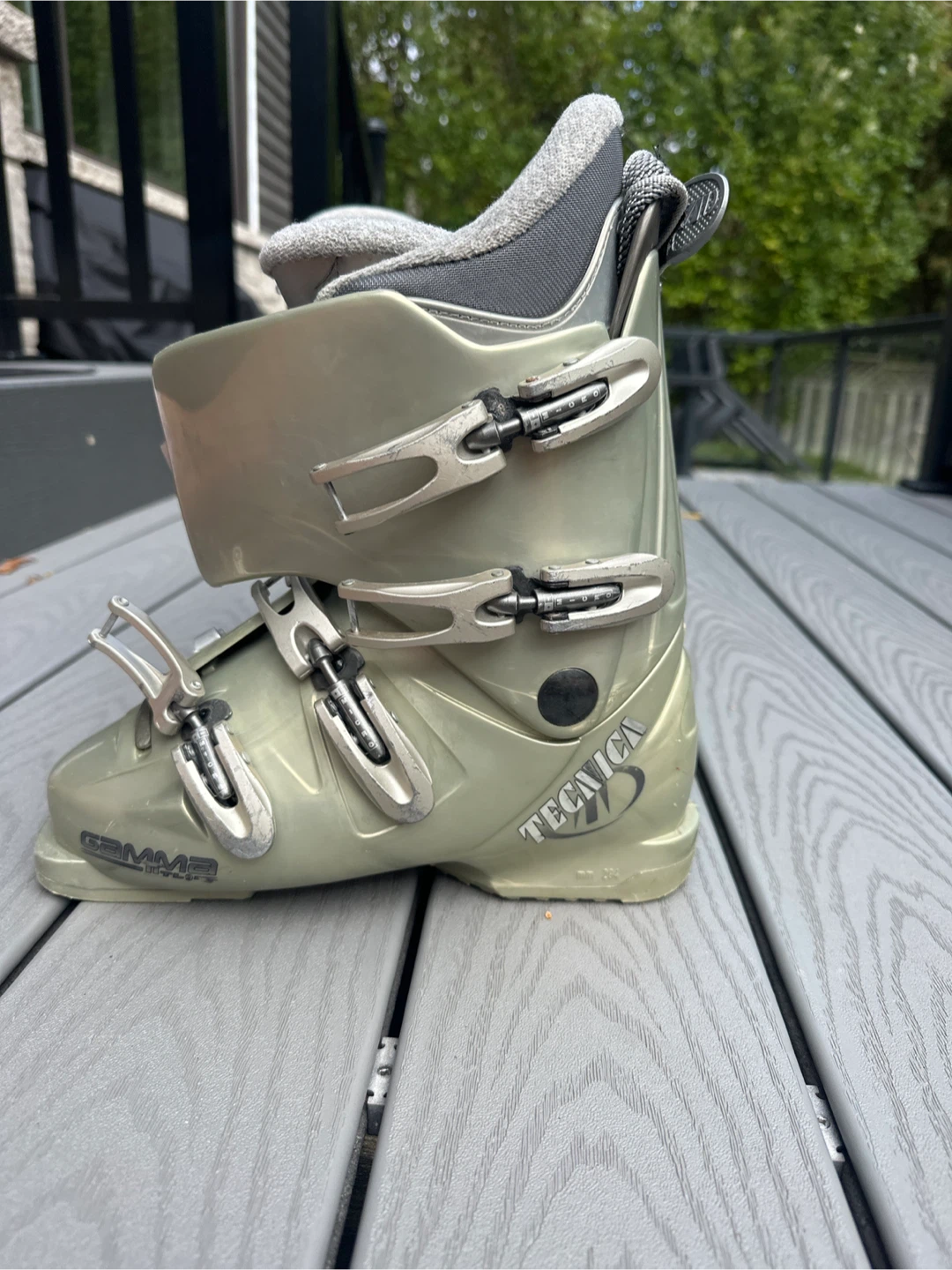 Tecnica Ski Boots - Size 27.5 - photo 3