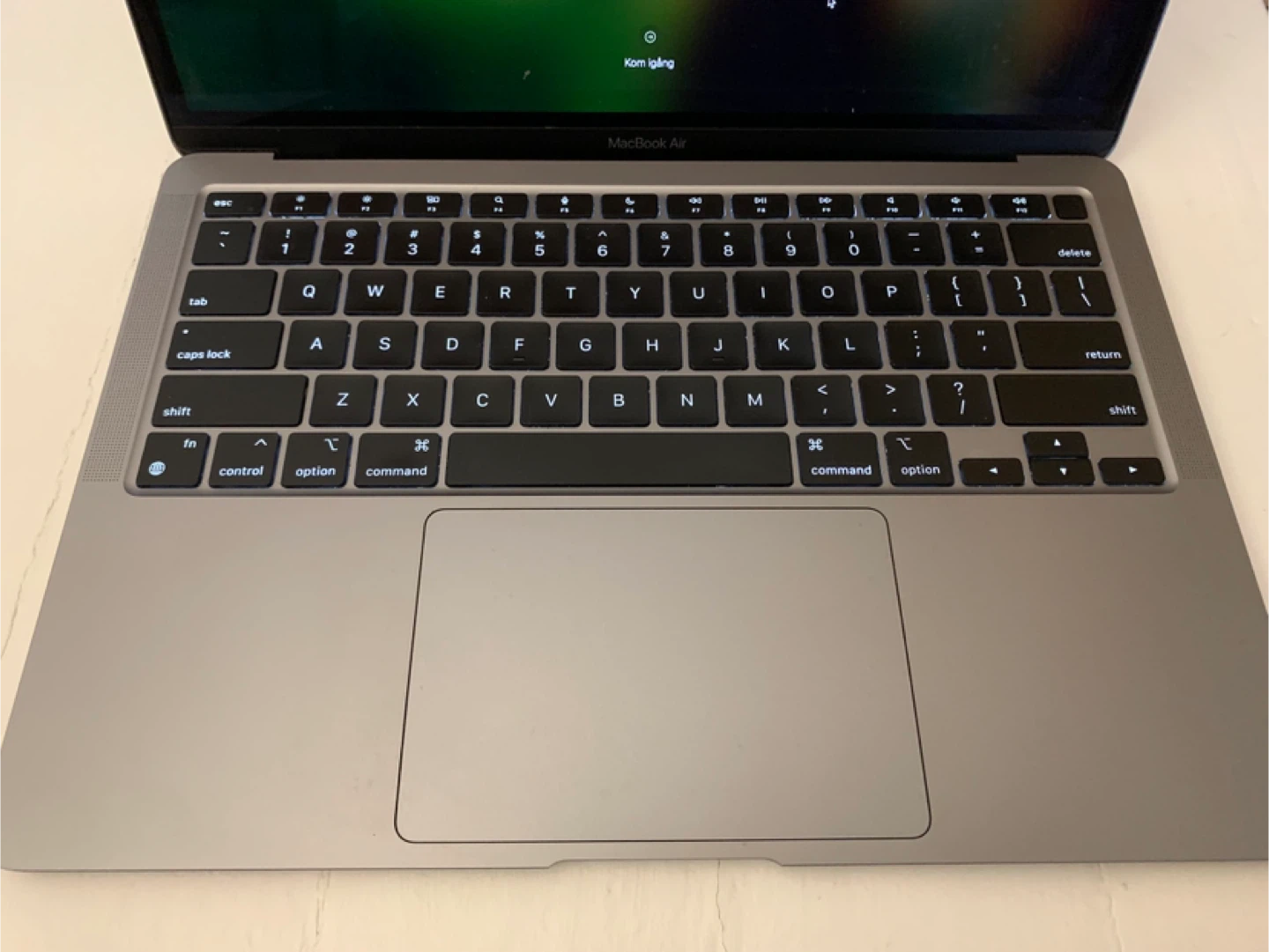 MacBook Air 13.5” with Webcam Cover Slider (M2020) - photo 2