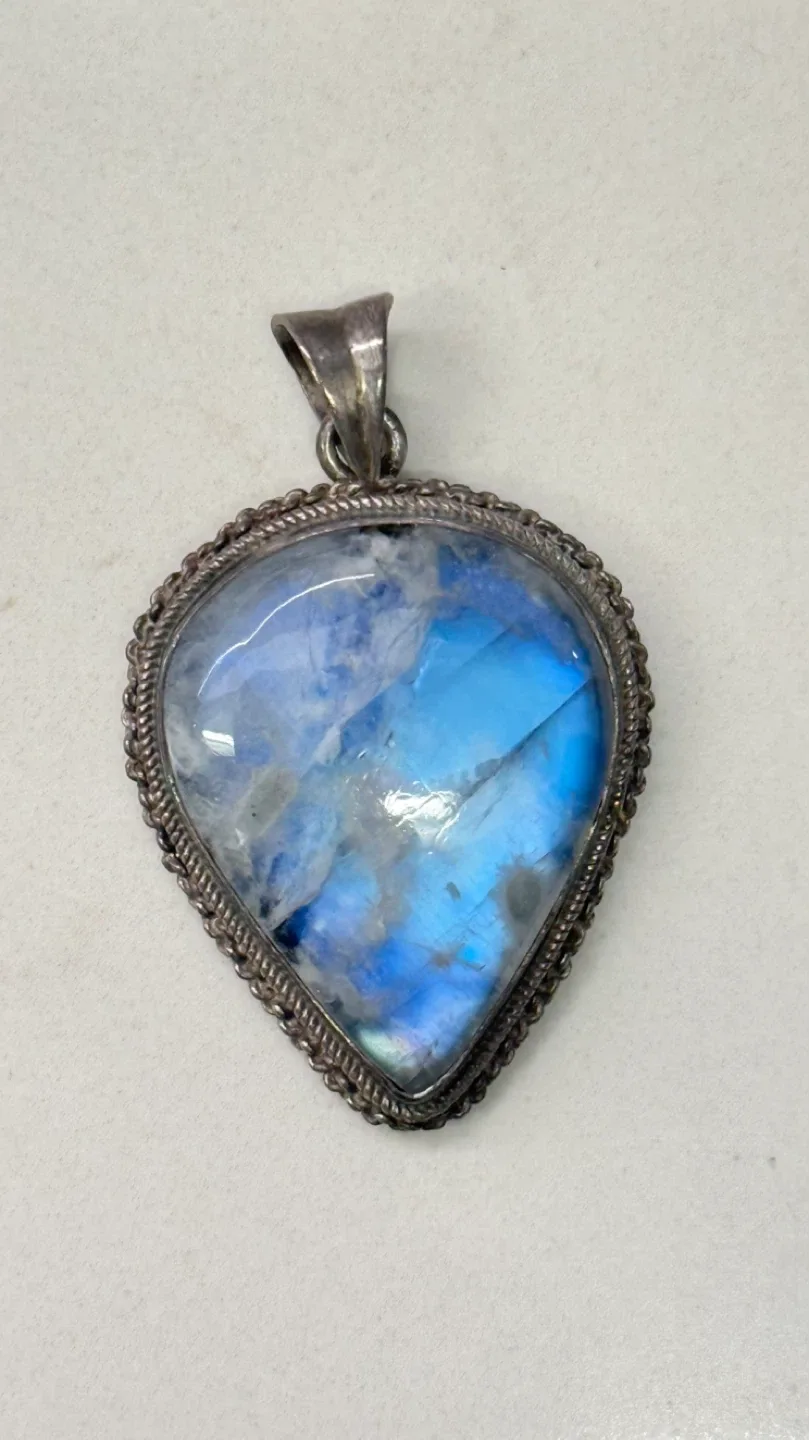 Vintage Moonstone Pendant thumbnail