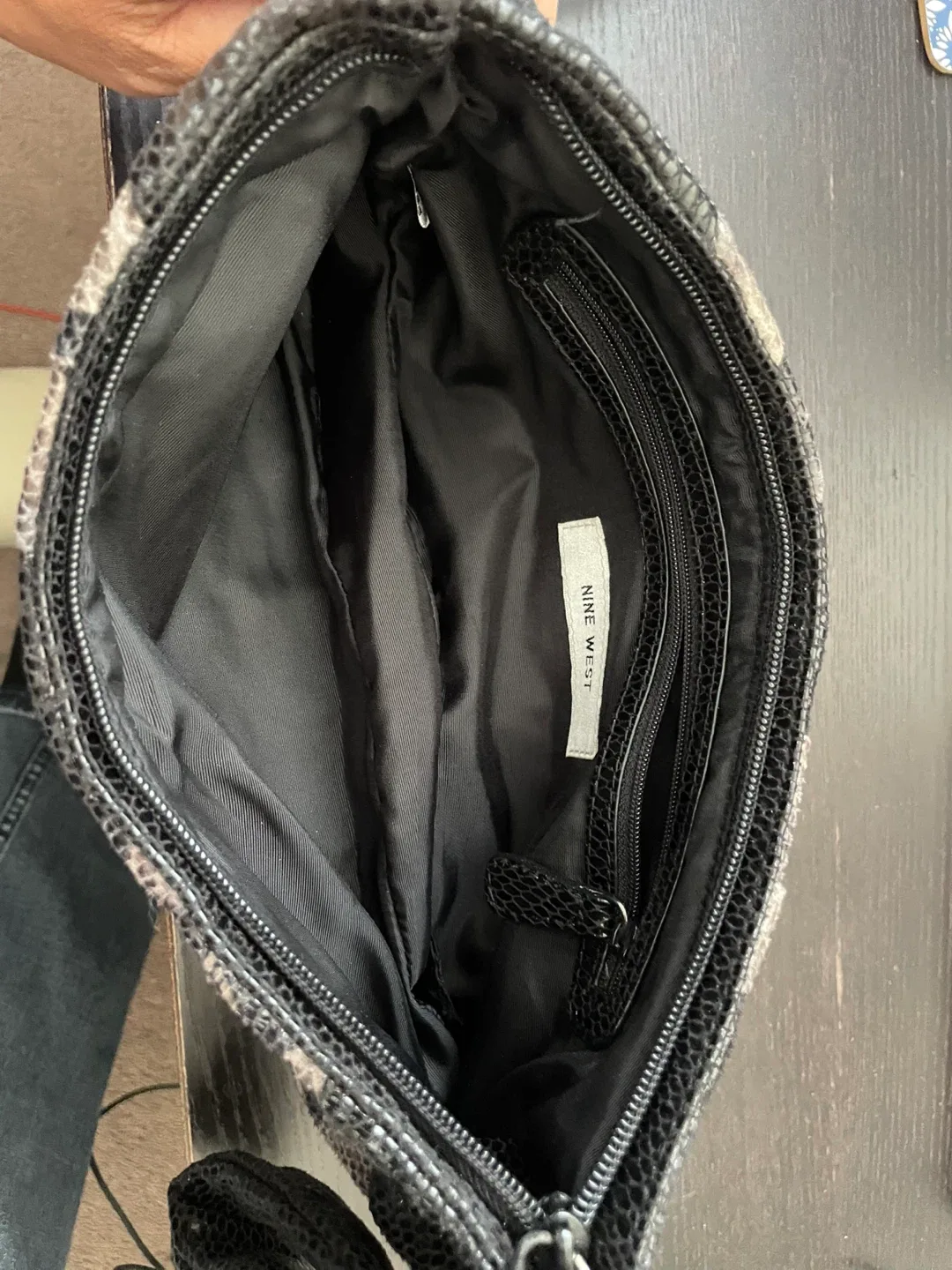 Nine West Snakeskin Clutch image indicator(3)