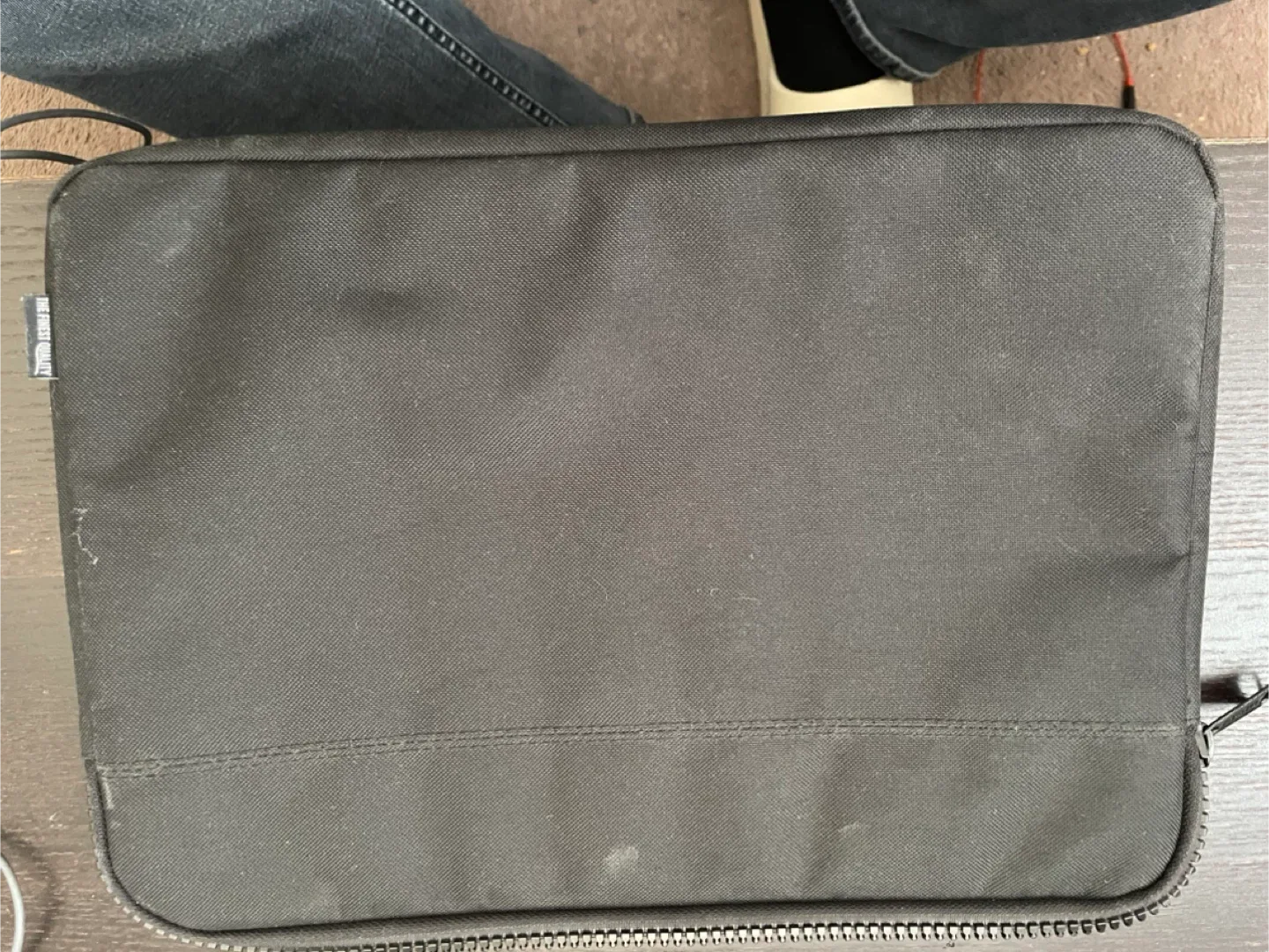 Herschel Supply Co. Black Laptop Sleeve image indicator(2)