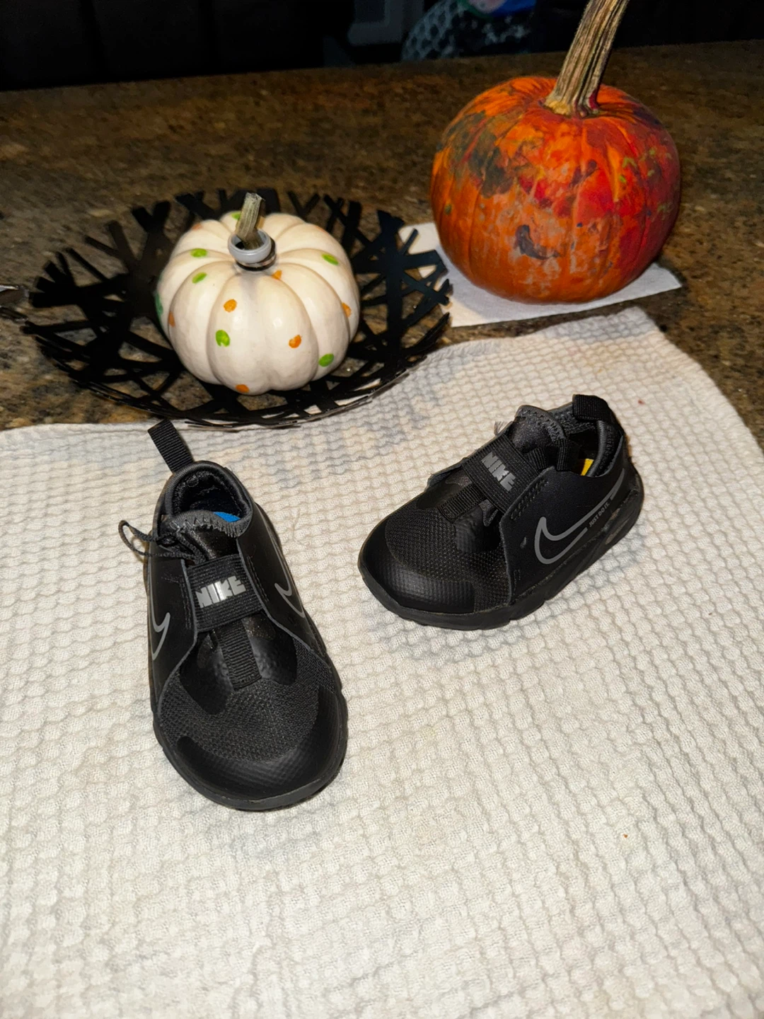 Nike Toddler Shoes - 7