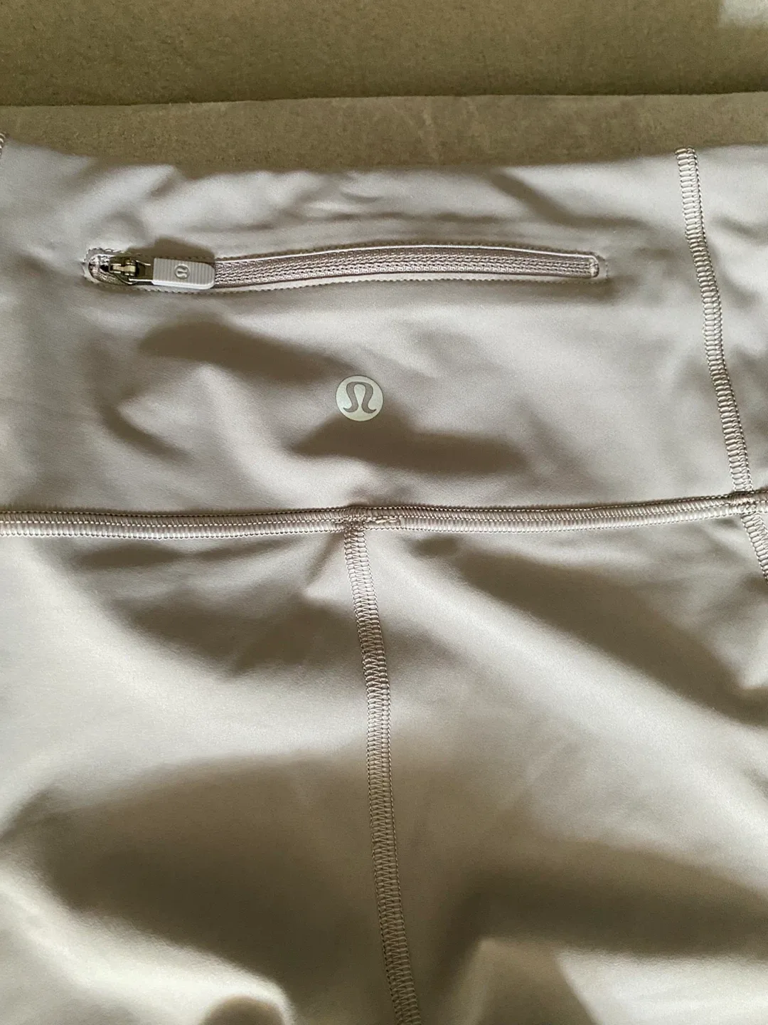 Brand New Lululemon Grey/White Leggings thumbnail