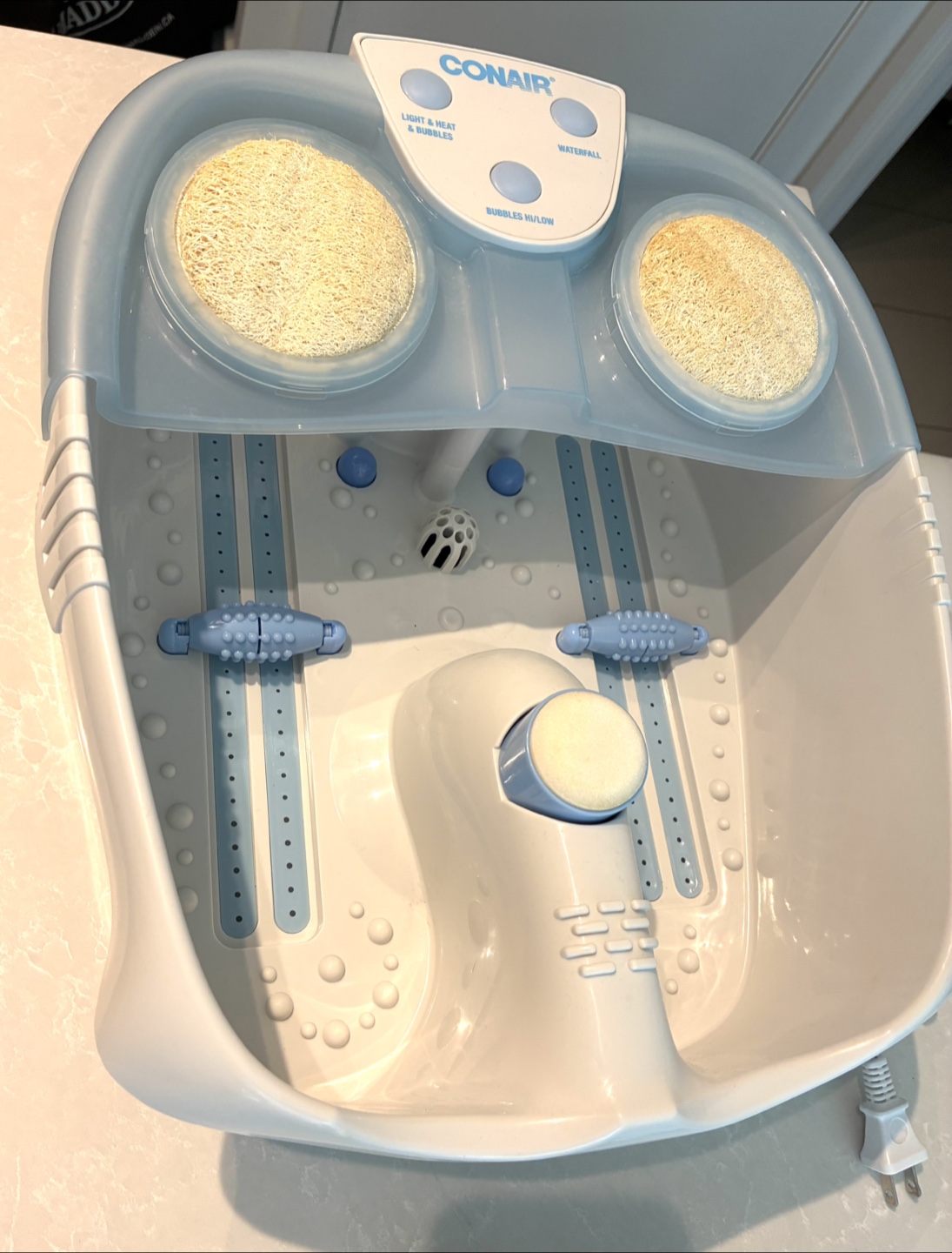 Waterfall foot bath and massager - photo 3