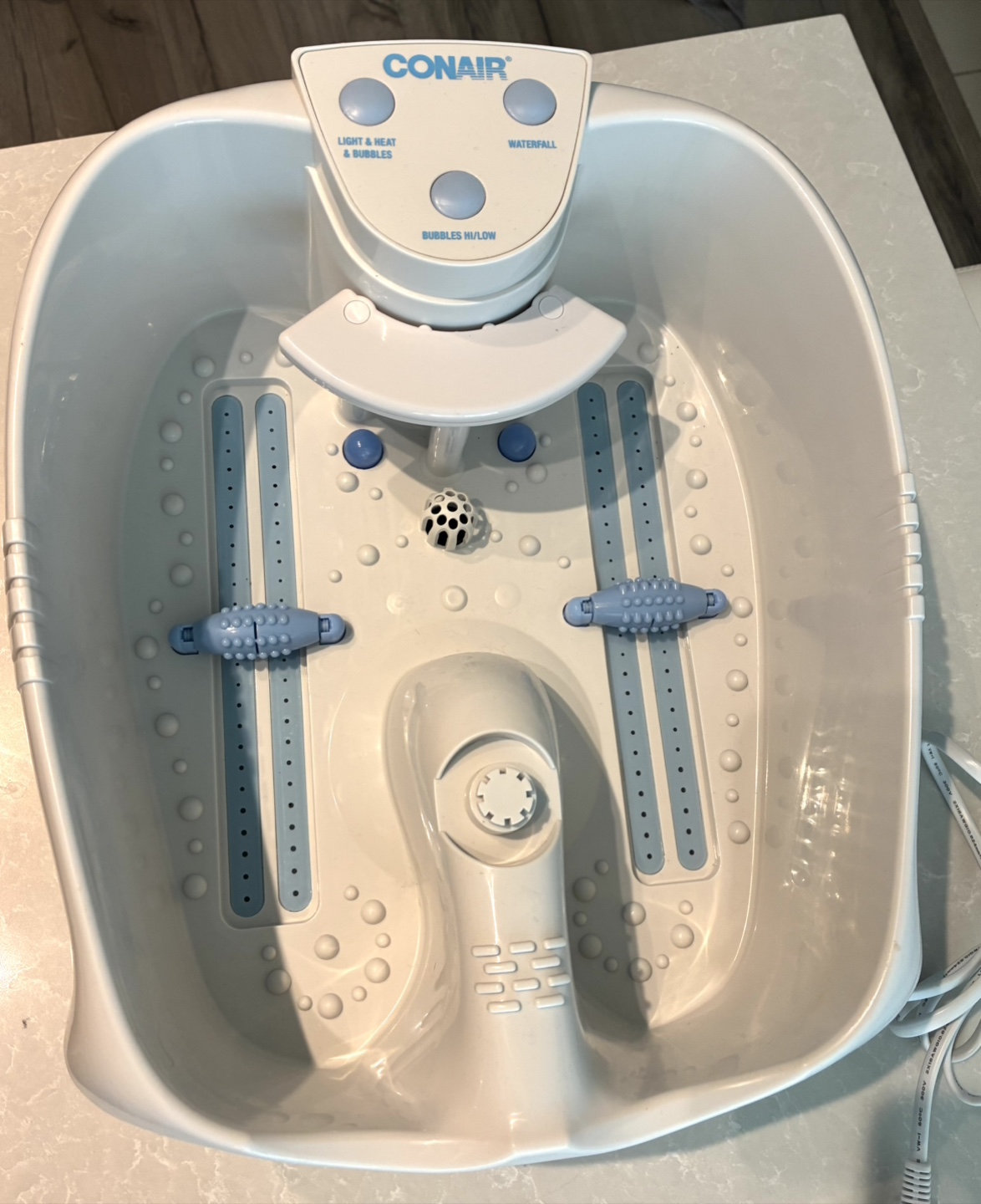 Waterfall foot bath and massager - photo 4
