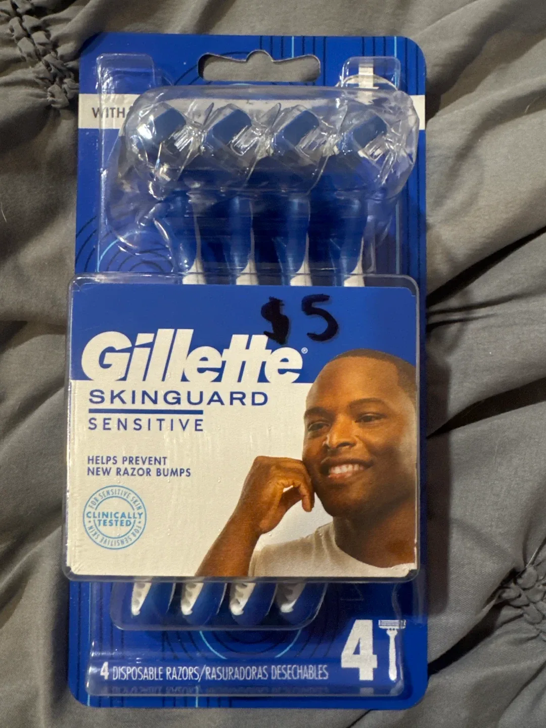 Gillette SkinGuard Sensitive Disposable Razors - 4 Pack thumbnail