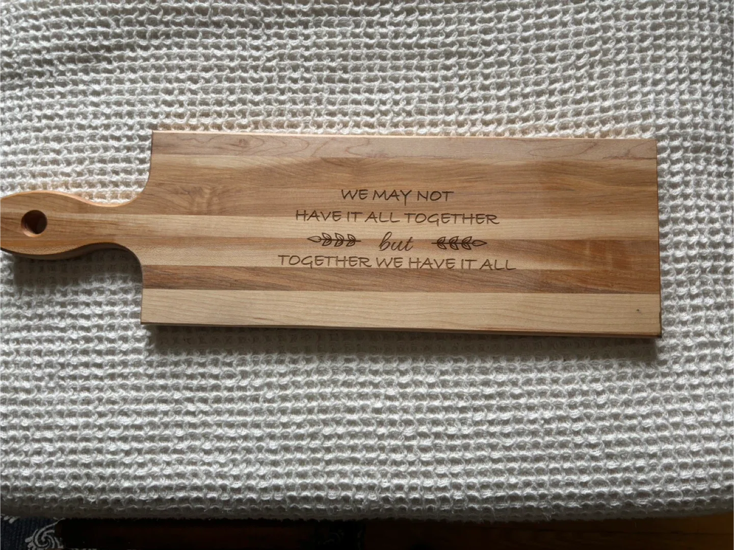 Maple Wooden Cutting Board with Handle image indicator(5)