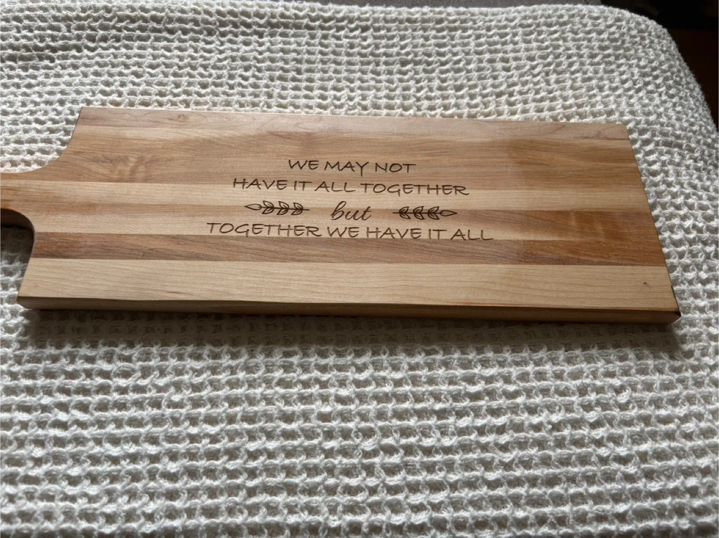 Maple Wooden Cutting Board with Handle image indicator(6)