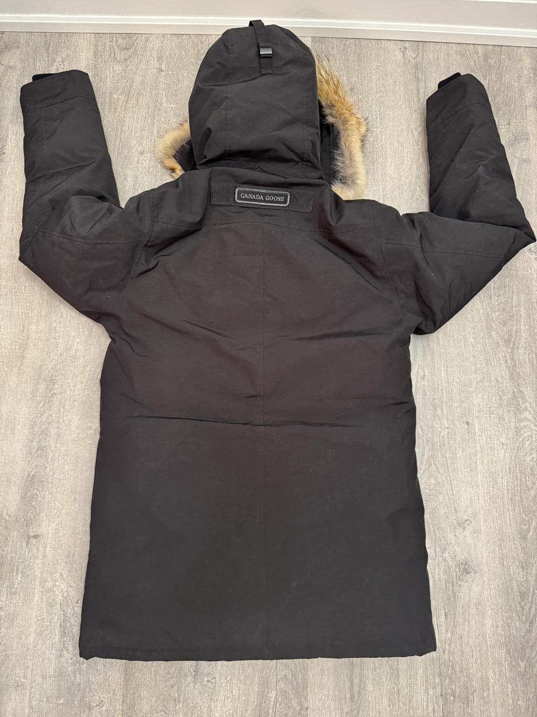 Canada Goose Parka - Black - Size L - photo 2