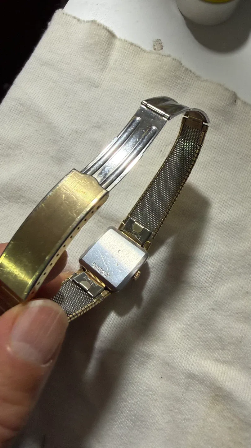 Longines Ladies Gold Watch image indicator(4)