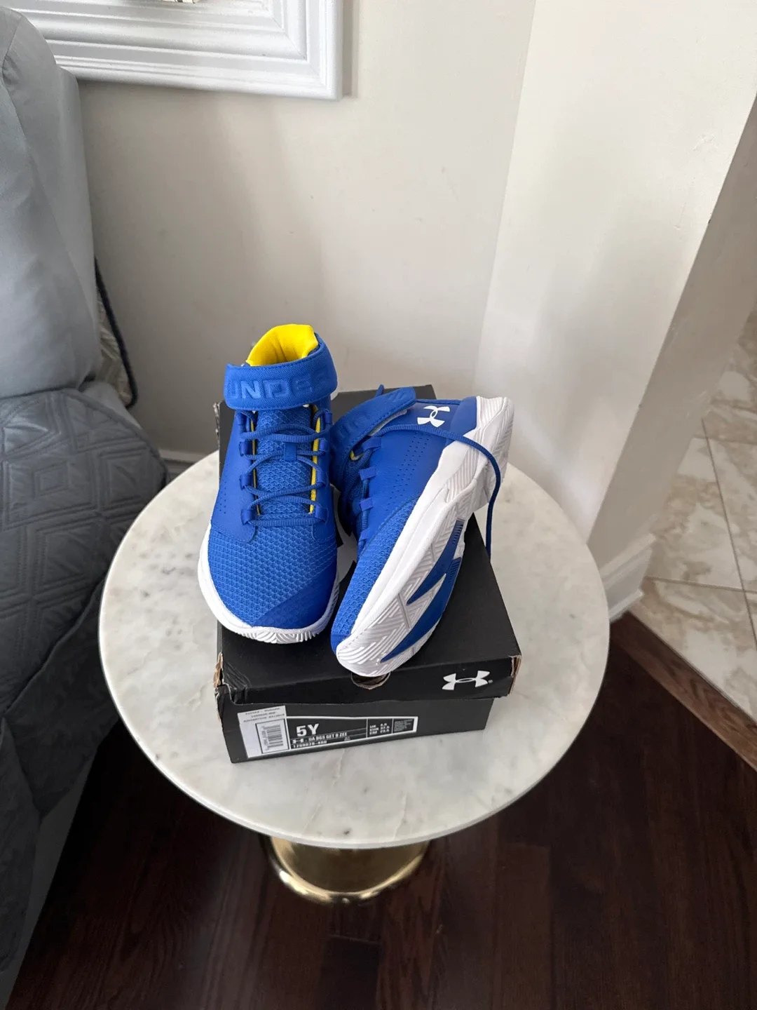 Under Armour Kids' Basketball Shoes - Size 5Y thumbnail