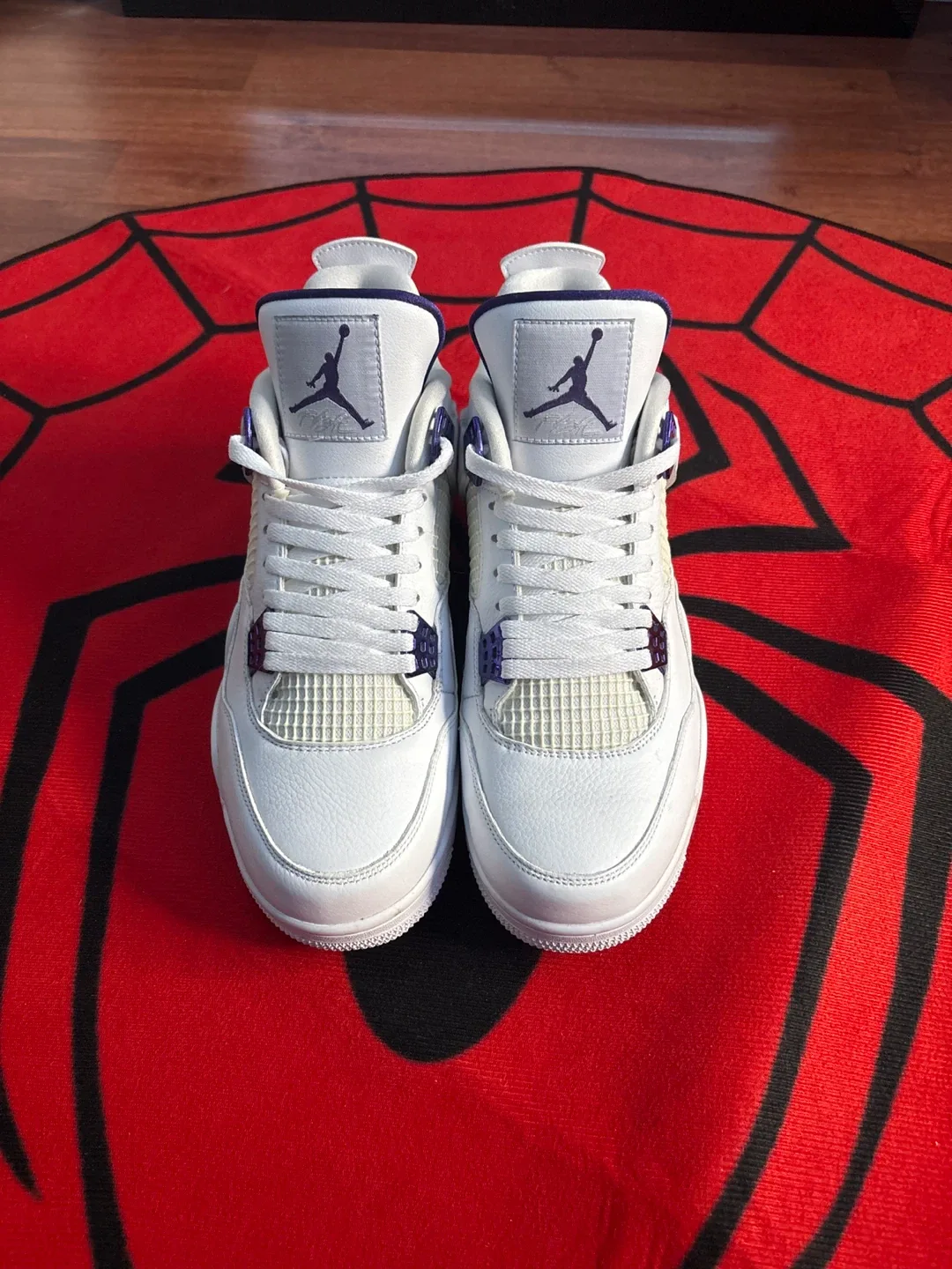 Air Jordan 4 Retro 'Metallic Purple' Sneakers Size 12 image indicator(2)