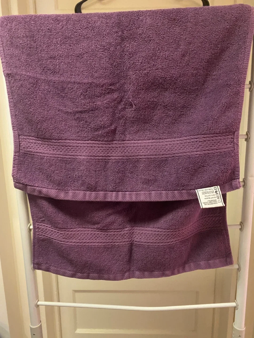 Purple Hand & Face Towels image indicator(3)