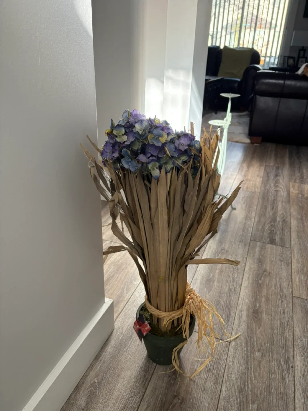 Artificial Hydrangea Flower Arrangement image indicator(3)